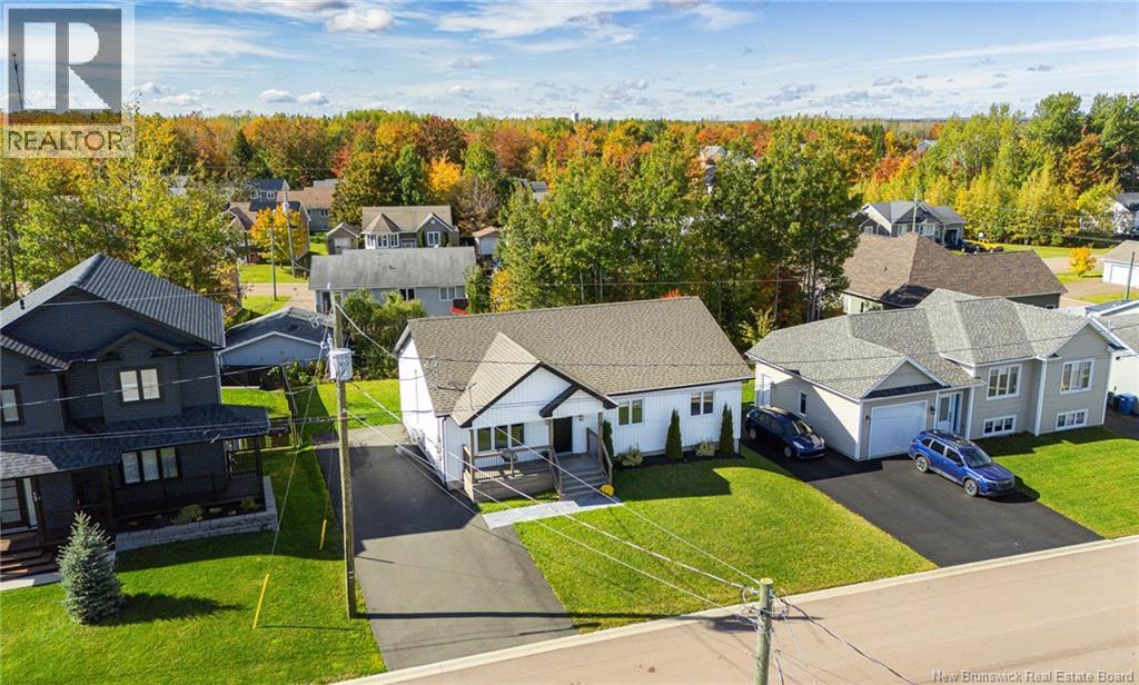 9 Marc Court, Shediac, New Brunswick  E4P 0E9 - Photo 3 - NB150268