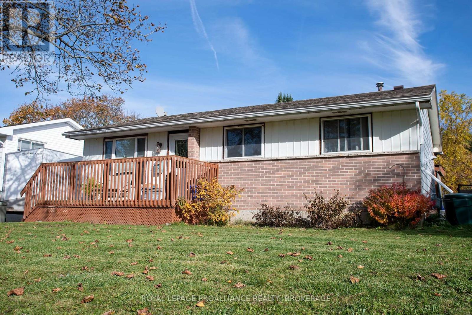 804 CLARK CRESCENT, Kingston, Ontario