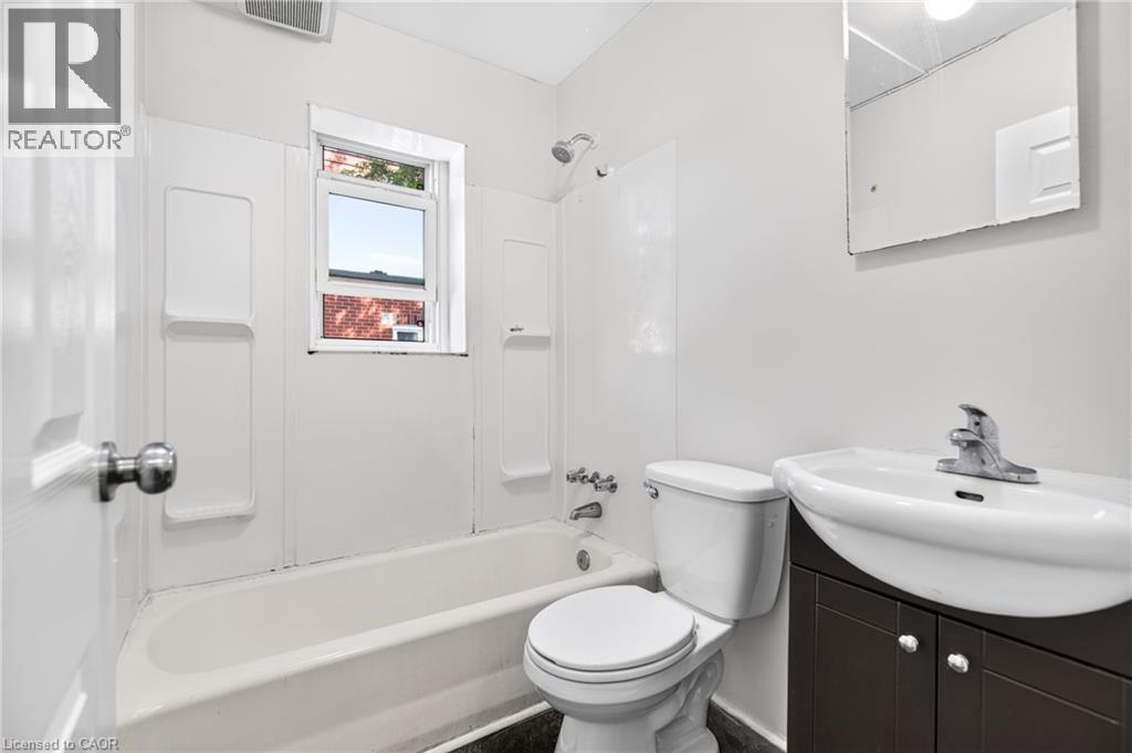 3 Applewood Avenue Unit# 3, Stoney Creek, Ontario  L8G 3S4 - Photo 21 - 40867980