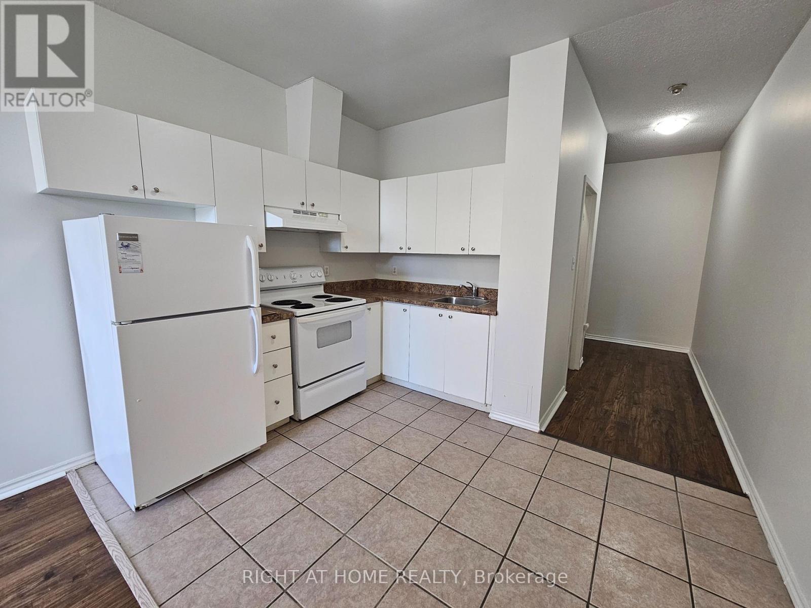 309 - 1801 Eglinton Avenue W, Toronto, Ontario  M6E 2H7 - Photo 4 - C14115608