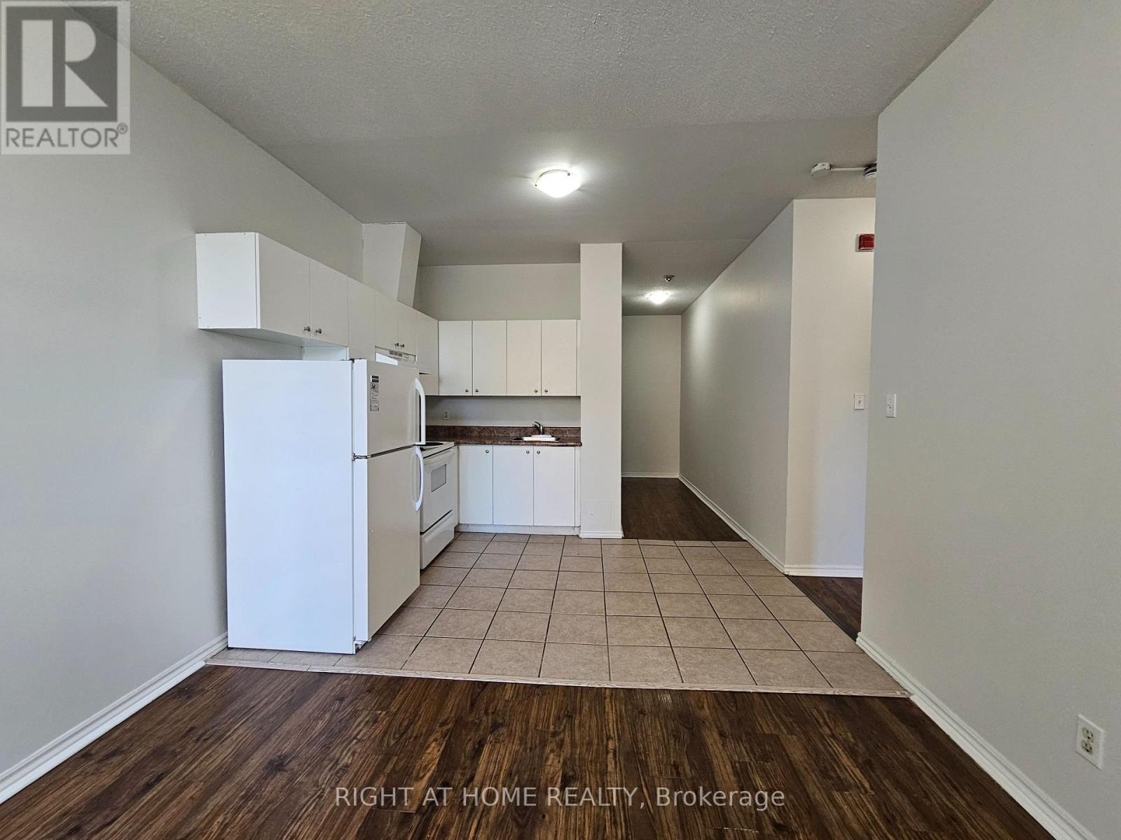 309 - 1801 Eglinton Avenue W, Toronto, Ontario  M6E 2H7 - Photo 7 - C14115608