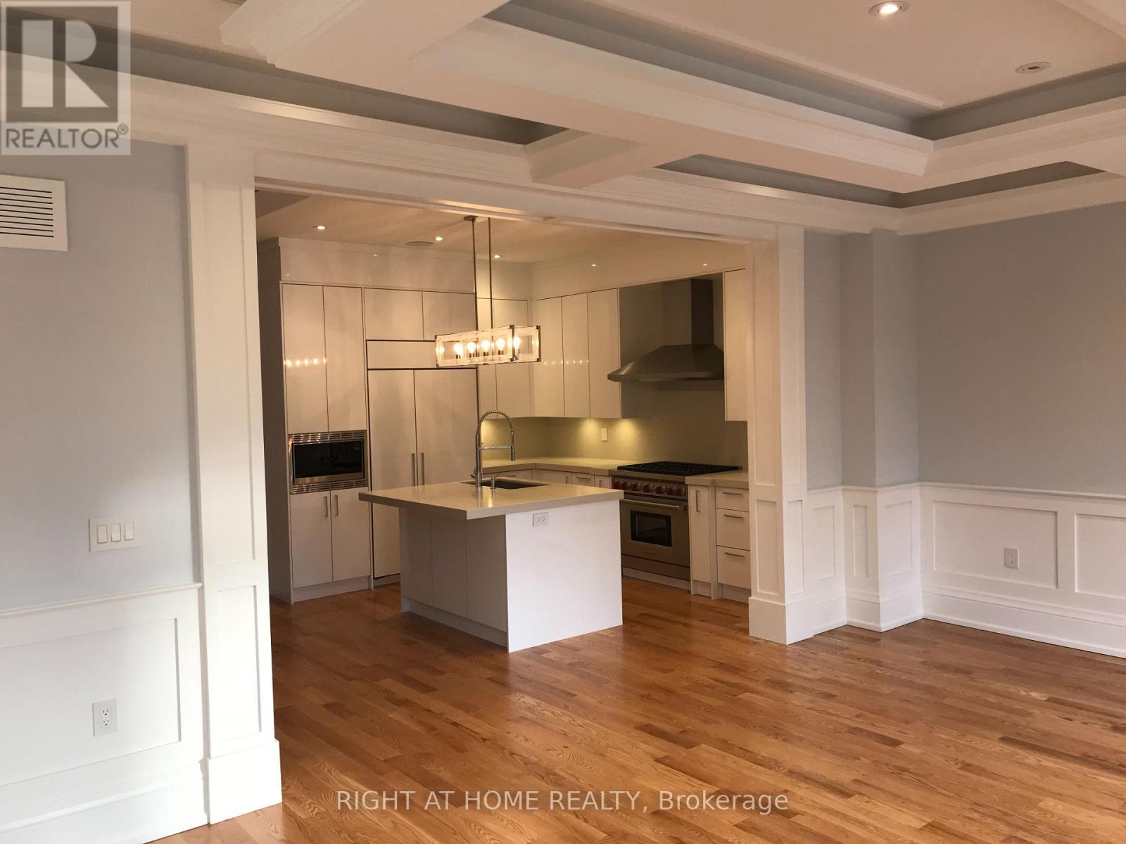 152 Randolph Road, Toronto, Ontario  M4G 3S4 - Photo 5 - C14115698