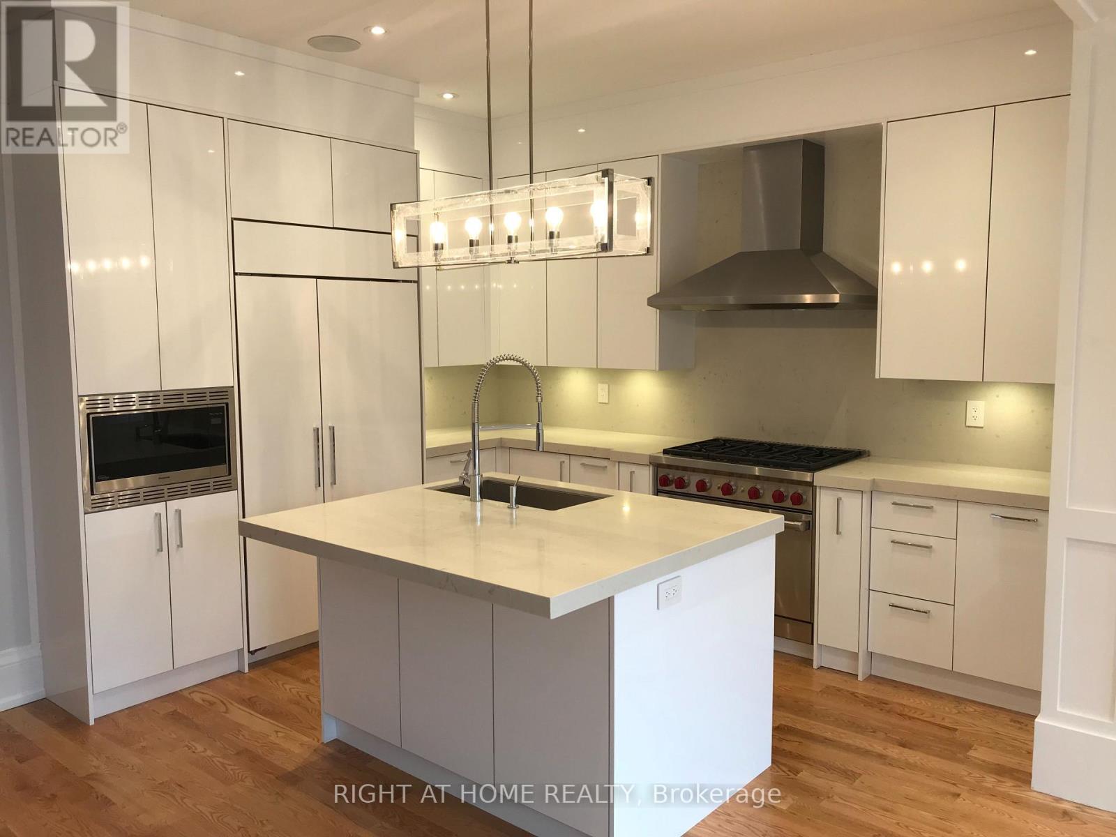 152 Randolph Road, Toronto, Ontario  M4G 3S4 - Photo 6 - C14115698
