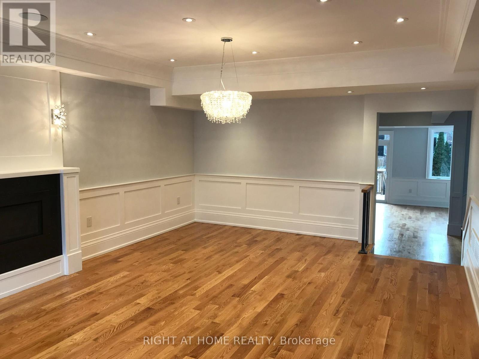 152 Randolph Road, Toronto, Ontario  M4G 3S4 - Photo 8 - C14115698