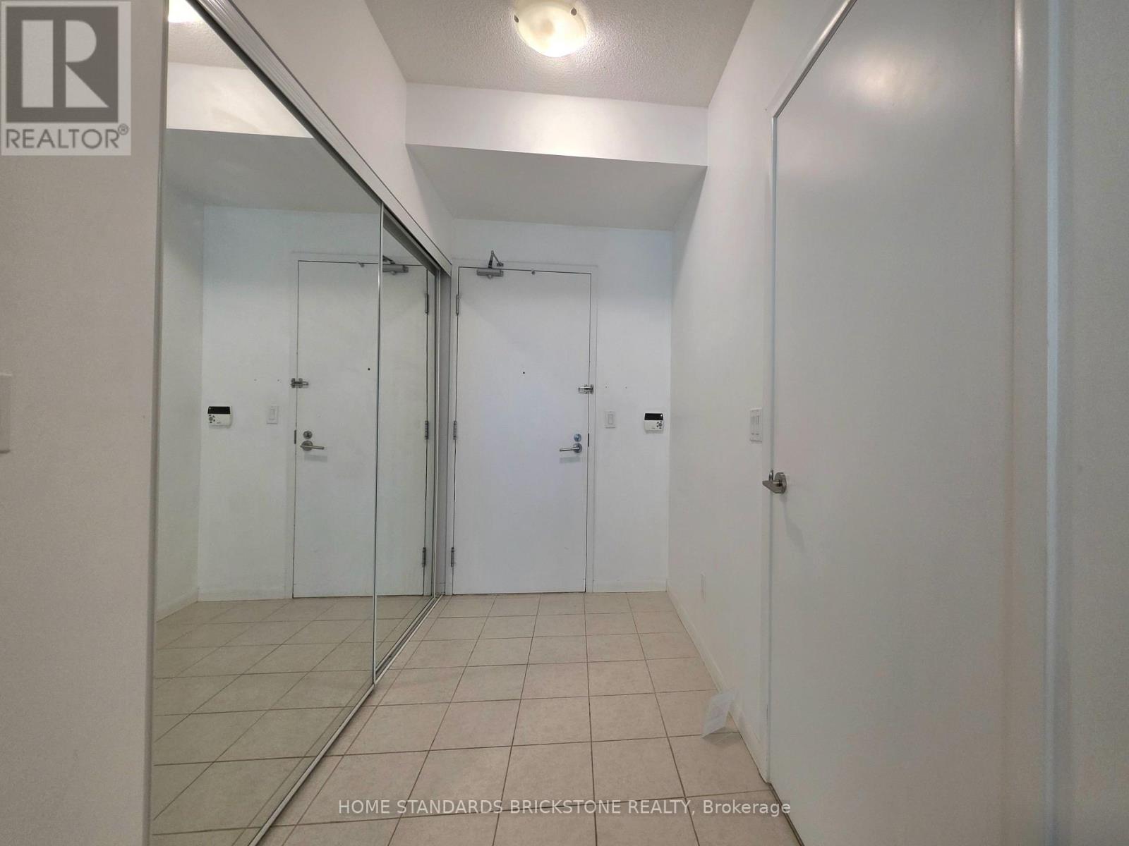 2708 - 215 Fort York Boulevard, Toronto, Ontario  M5V 4A2 - Photo 2 - C14115700