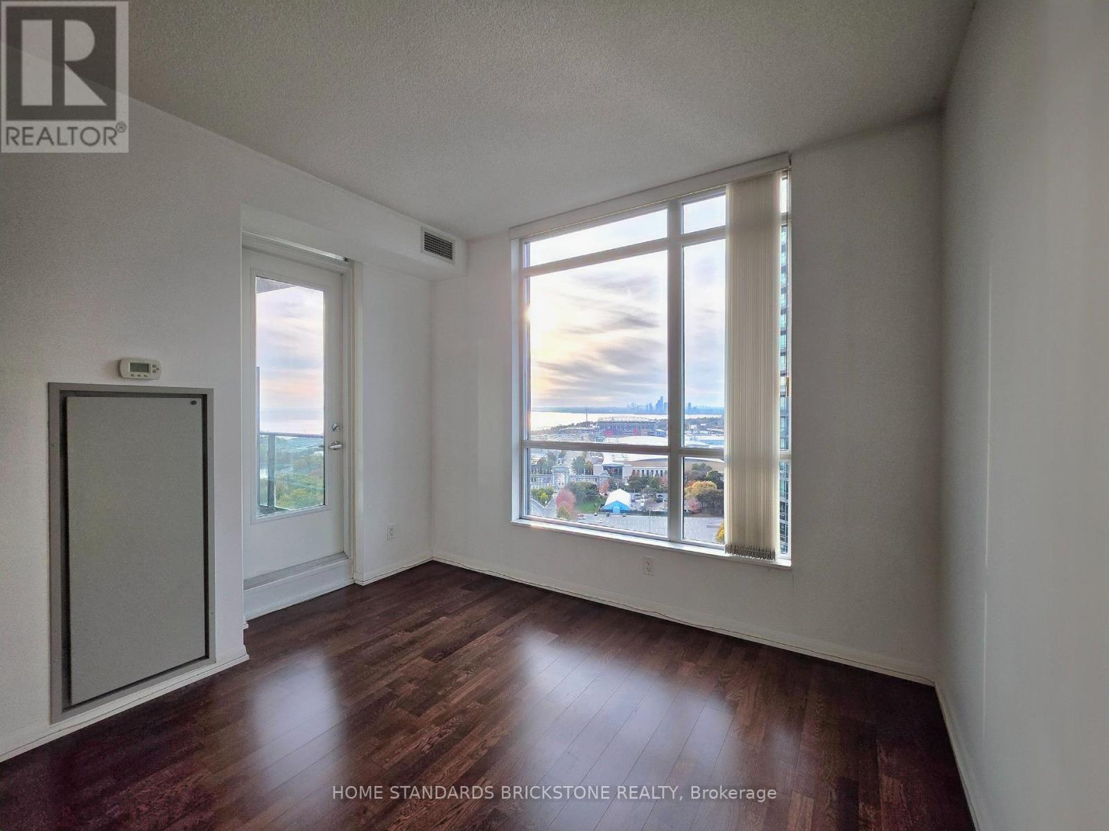 2708 - 215 Fort York Boulevard, Toronto, Ontario  M5V 4A2 - Photo 7 - C14115700