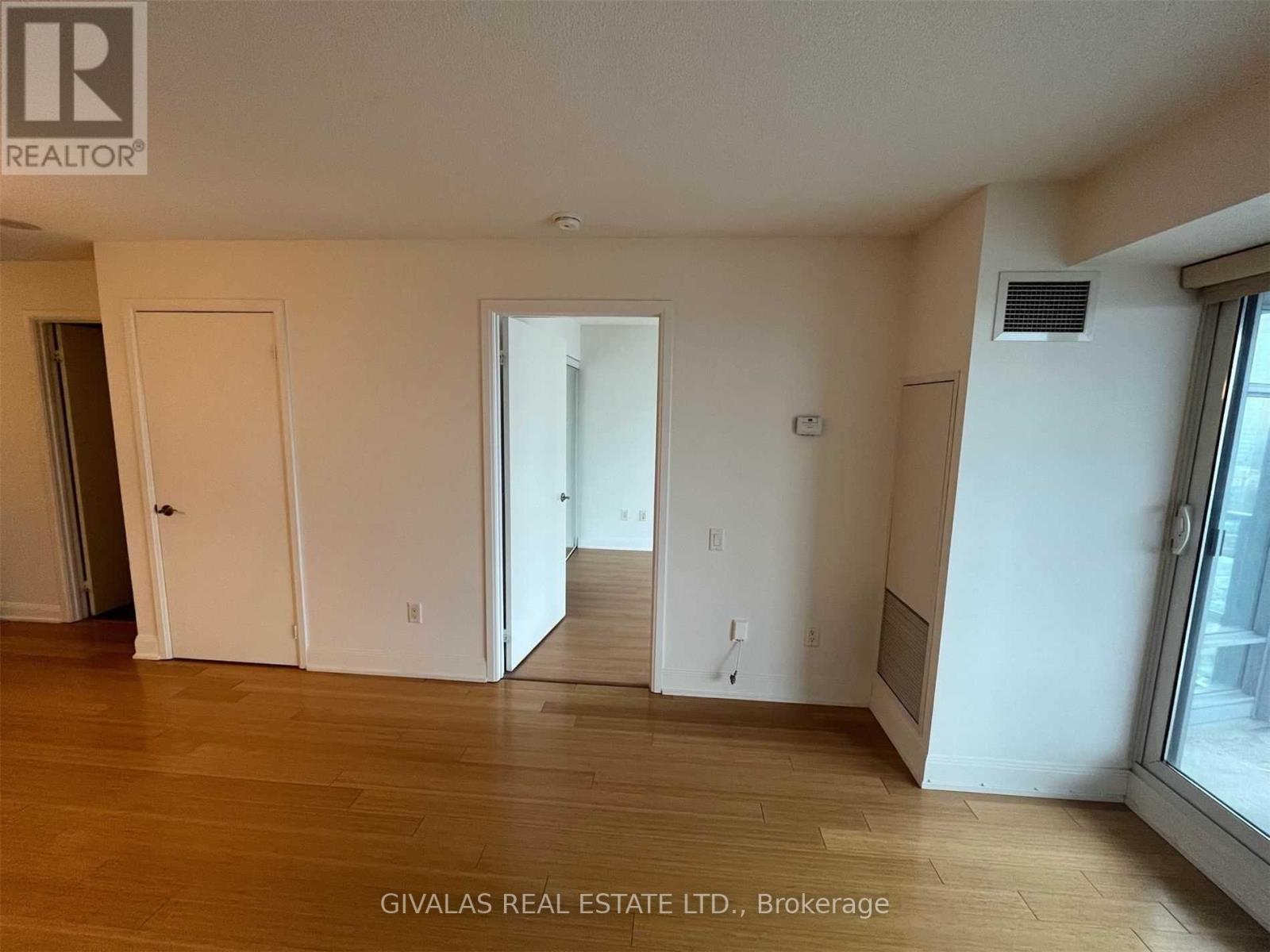2412 - 2181 Yonge Street, Toronto, Ontario  M4S 3H7 - Photo 6 - C14115732