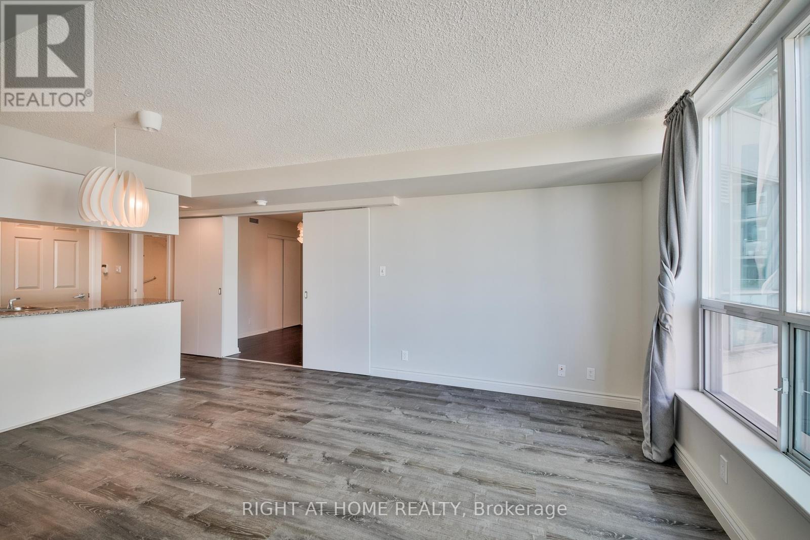 222 - 230 Queens Quay W, Toronto, Ontario  M5J 2Y7 - Photo 24 - C14115756