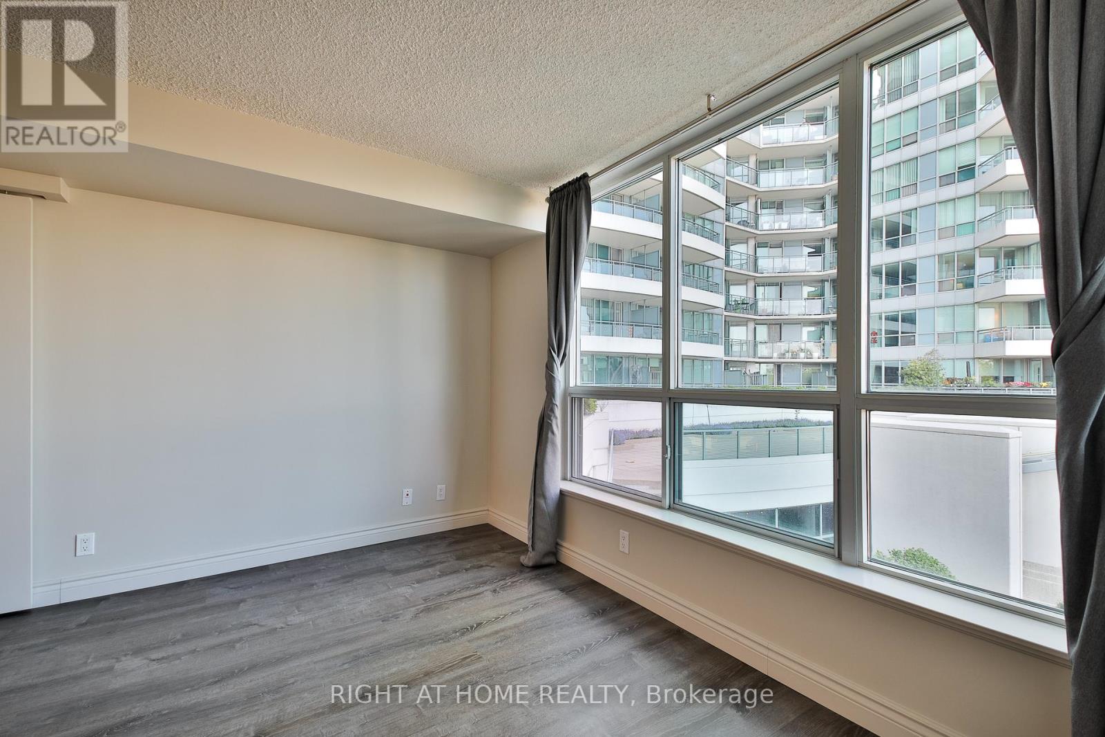 222 - 230 Queens Quay W, Toronto, Ontario  M5J 2Y7 - Photo 41 - C14115756