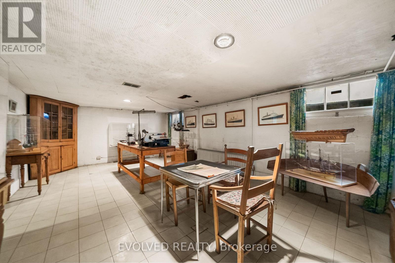 4 Dunloe Road, Toronto, Ontario  M4V 2W5 - Photo 37 - C14115768
