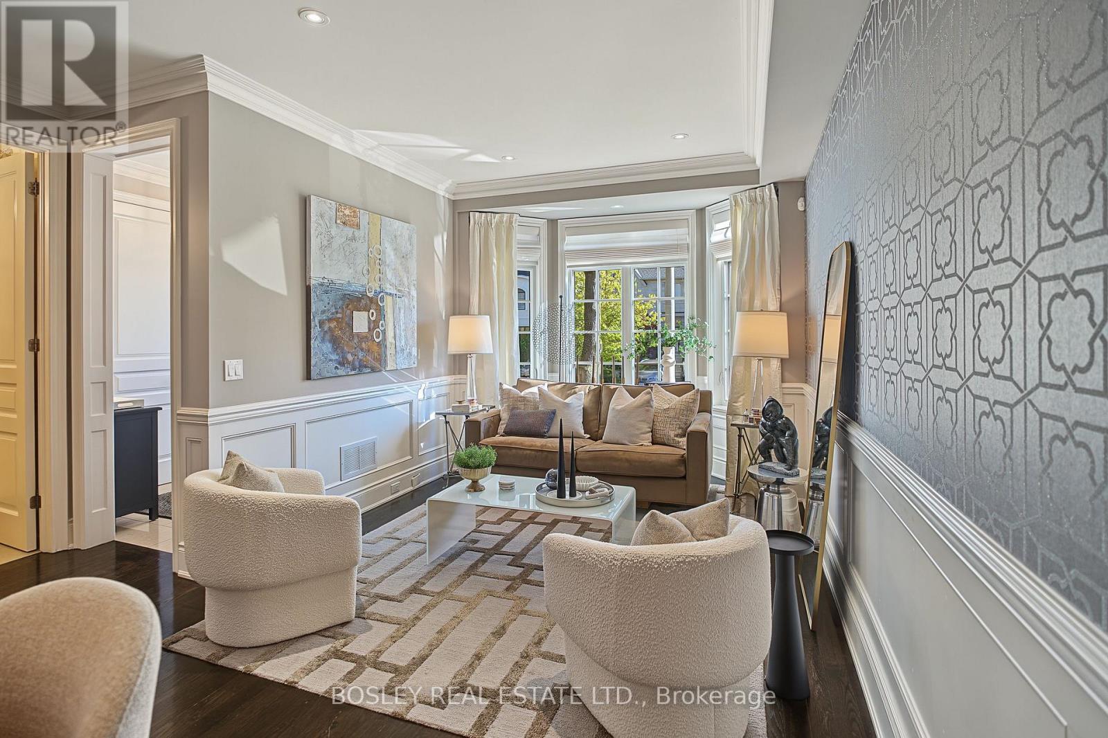 34 Glenbrae Avenue, Toronto, Ontario  M4G 3R5 - Photo 4 - C14115812