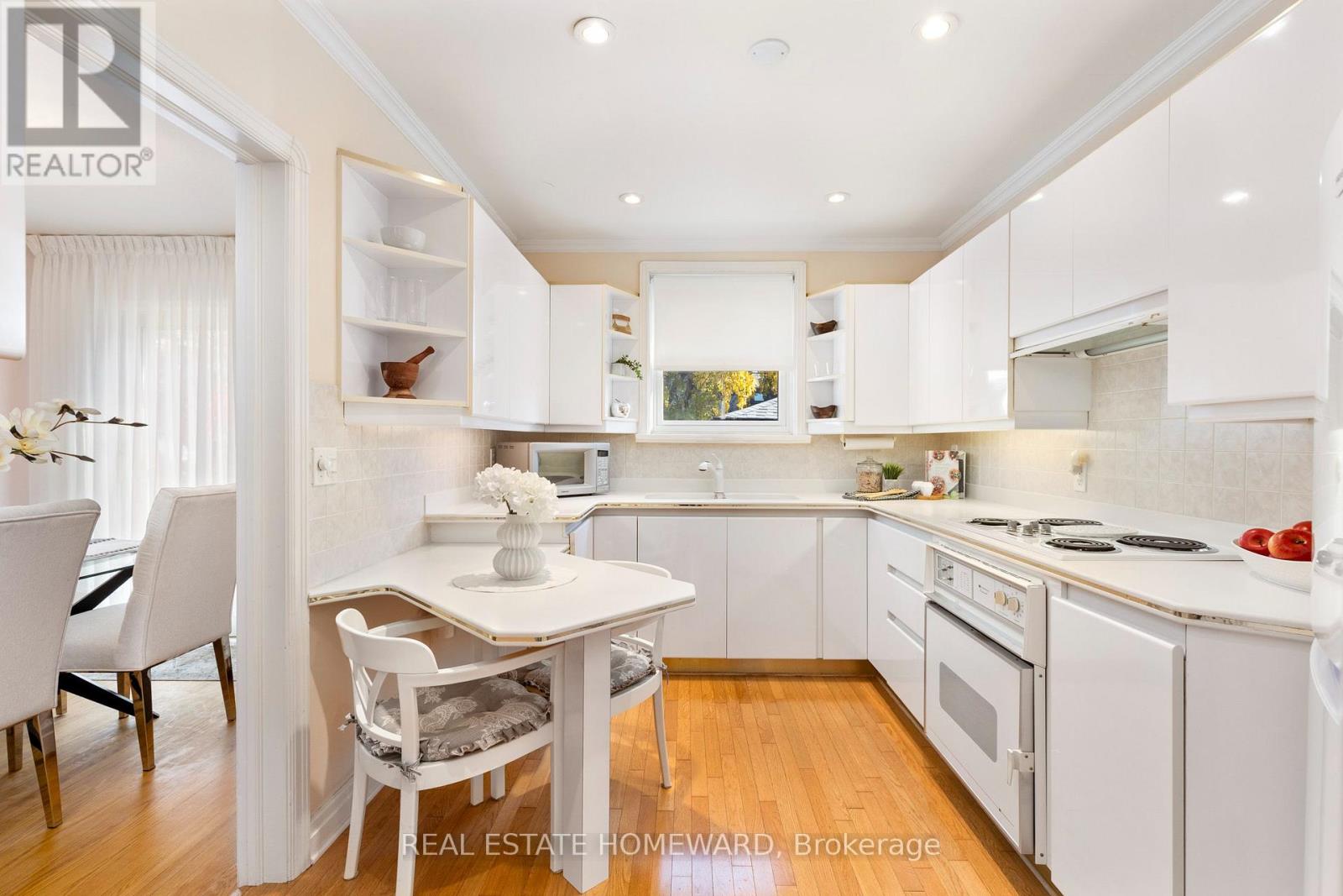 275 Blantyre Avenue, Toronto, Ontario  M1N 2S2 - Photo 9 - E14115636