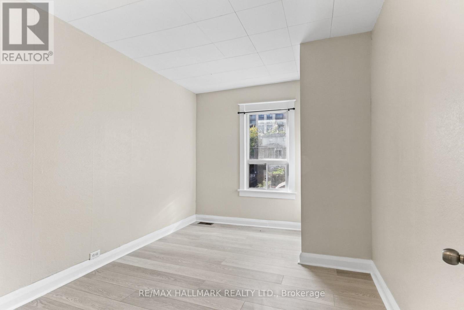 20 Kelvin Avenue, Toronto, Ontario  M4C 5C8 - Photo 21 - E14115734