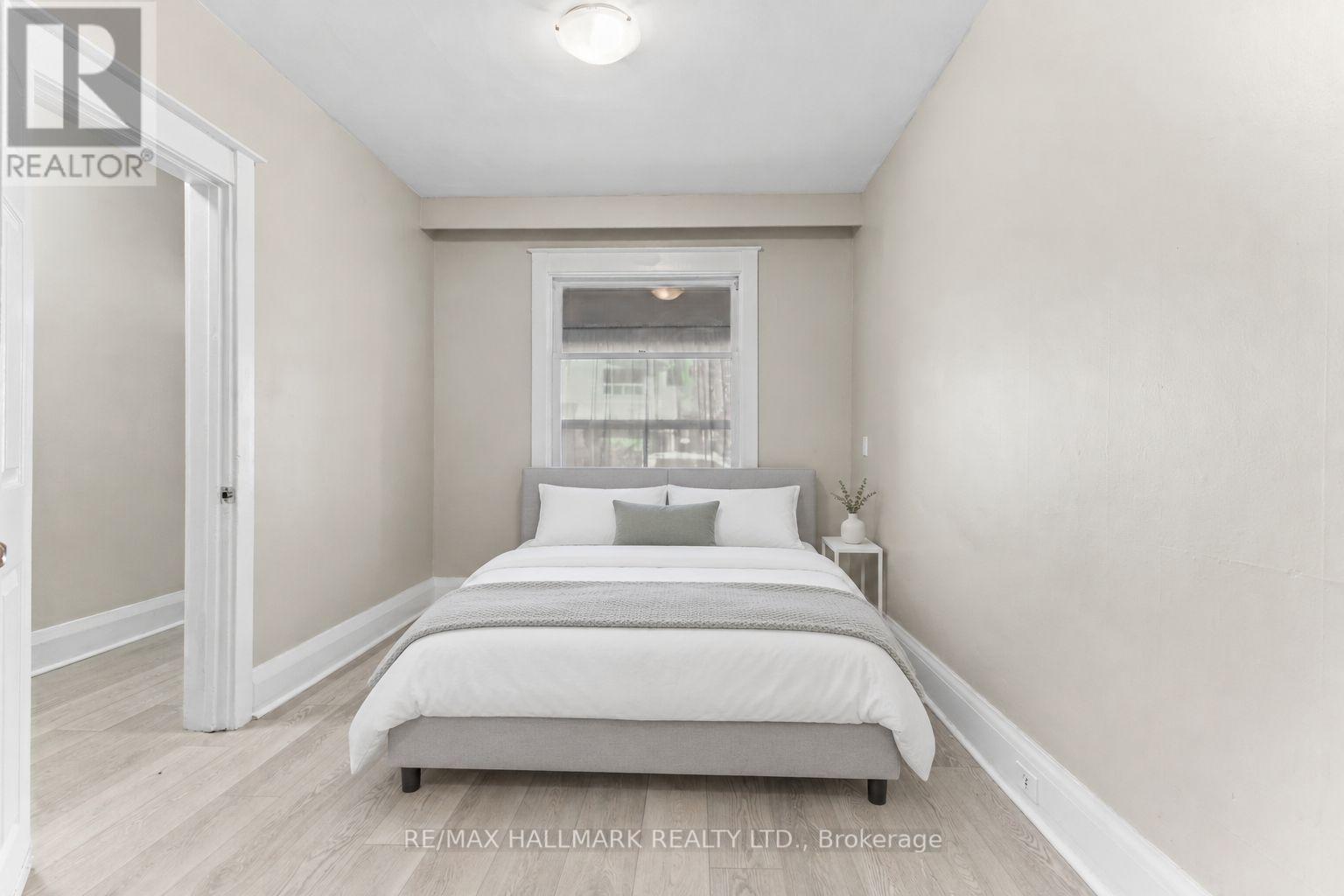 20 Kelvin Avenue, Toronto, Ontario  M4C 5C8 - Photo 4 - E14115734