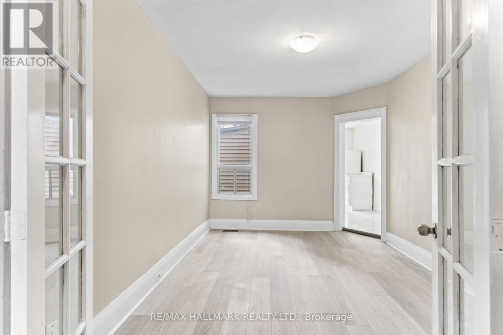 20 Kelvin Avenue, Toronto, Ontario  M4C 5C8 - Photo 7 - E14115734