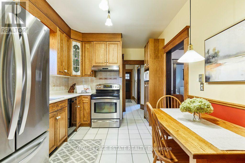26 Bingham Avenue, Toronto, Ontario  M4E 3P9 - Photo 7 - E14115796