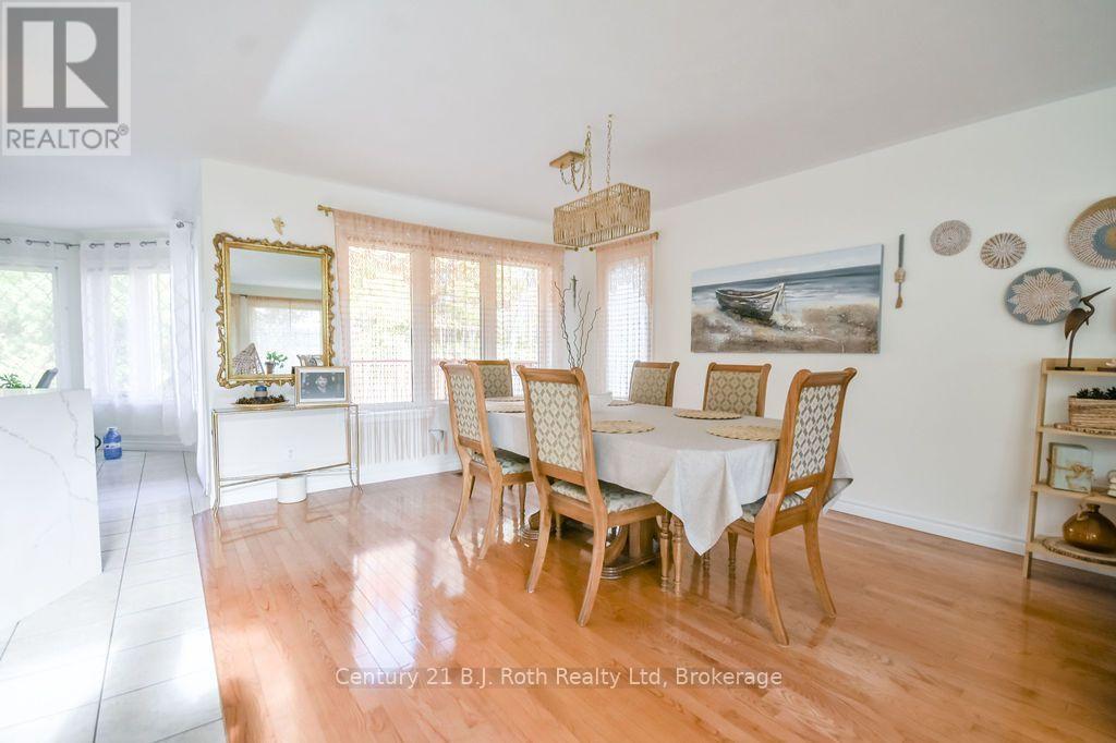 40 Marchand Drive, Penetanguishene, Ontario  L9M 2H9 - Photo 6 - S14115792