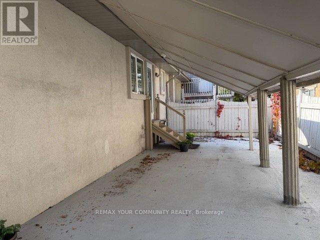 Unit 1 Back Unit - 546 Major Mackenzie Drive E, Richmond Hill (Harding), Ontario  L4C 1J5 - Photo 5 - N14115810