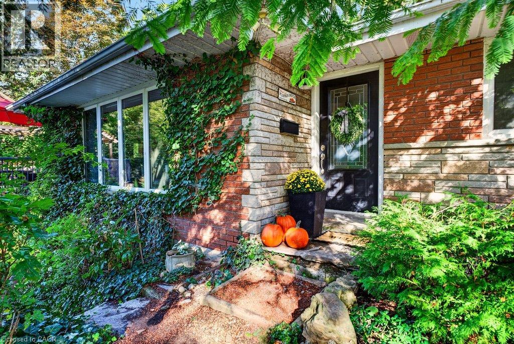 6 Rosebough Street, Dundas, Ontario  L9H 5C3 - Photo 1 - 40873863