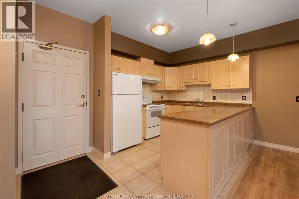 5995 Ellis Unit# 219, Lasalle, Ontario  N9H 2P1 - Photo 5 - 26026158