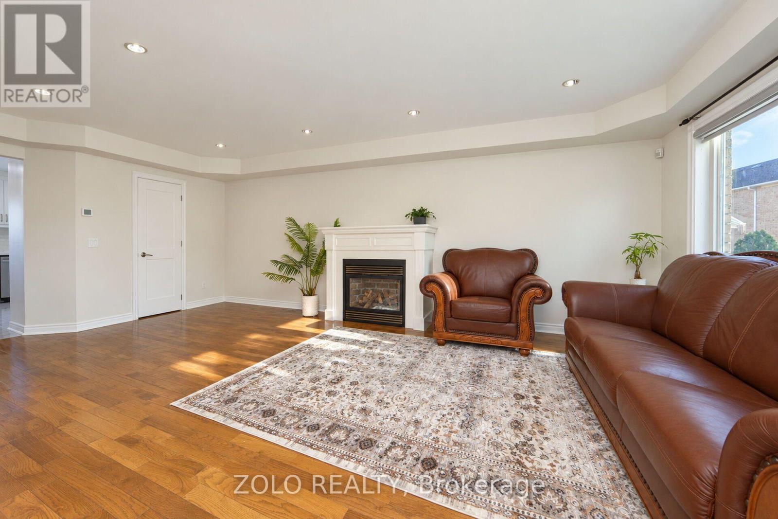 30 Morningdew Crescent, Brampton, Ontario  L6R 1K5 - Photo 6 - W14115632