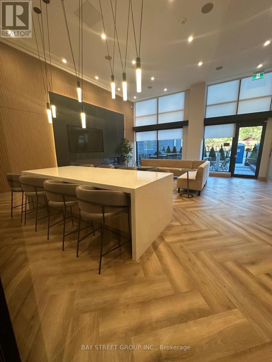 616 - 1381 Lakeshore Road E, Mississauga, Ontario  L5E 1G6 - Photo 10 - W14115672