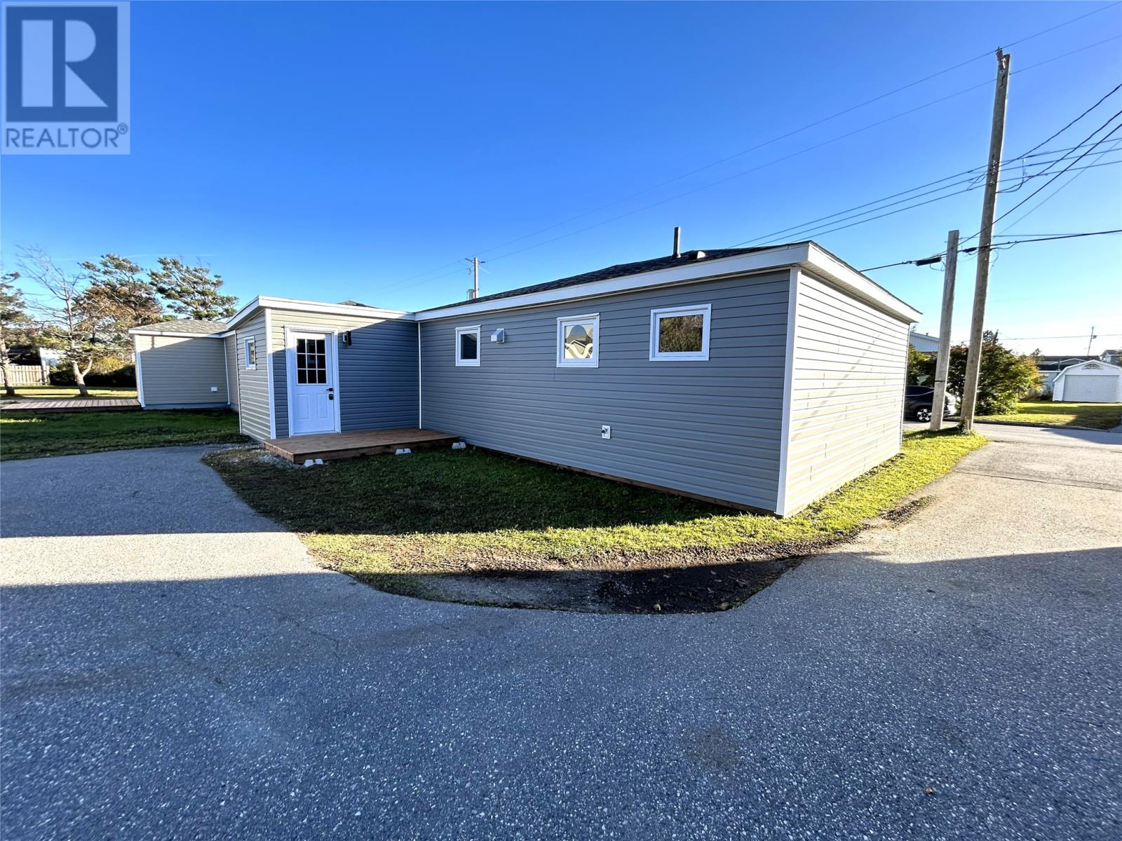 8 Park Avenue, Stephenville — photo 2