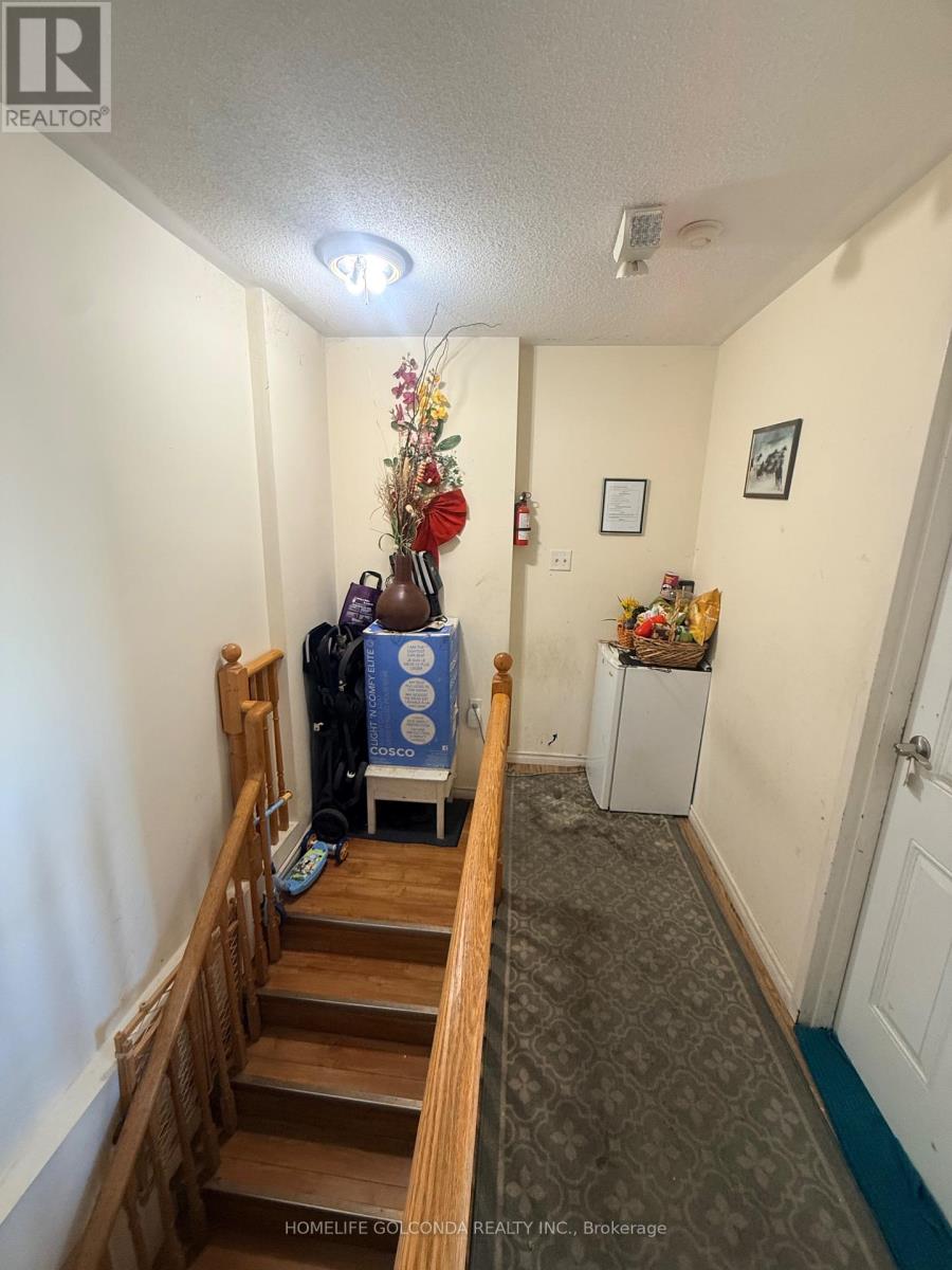 10 Aldwinckle Heights, Toronto, Ontario  M3J 3S6 - Photo 10 - W13870080