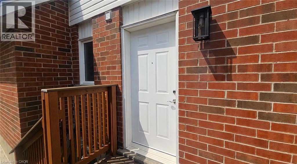10 Doll Court, Kitchener, Ontario  N2E 4H1 - Photo 13 - 40873930