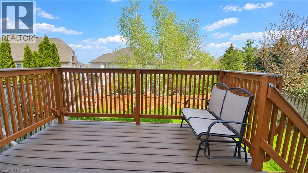 10 Doll Court, Kitchener, Ontario  N2E 4H1 - Photo 9 - 40873930