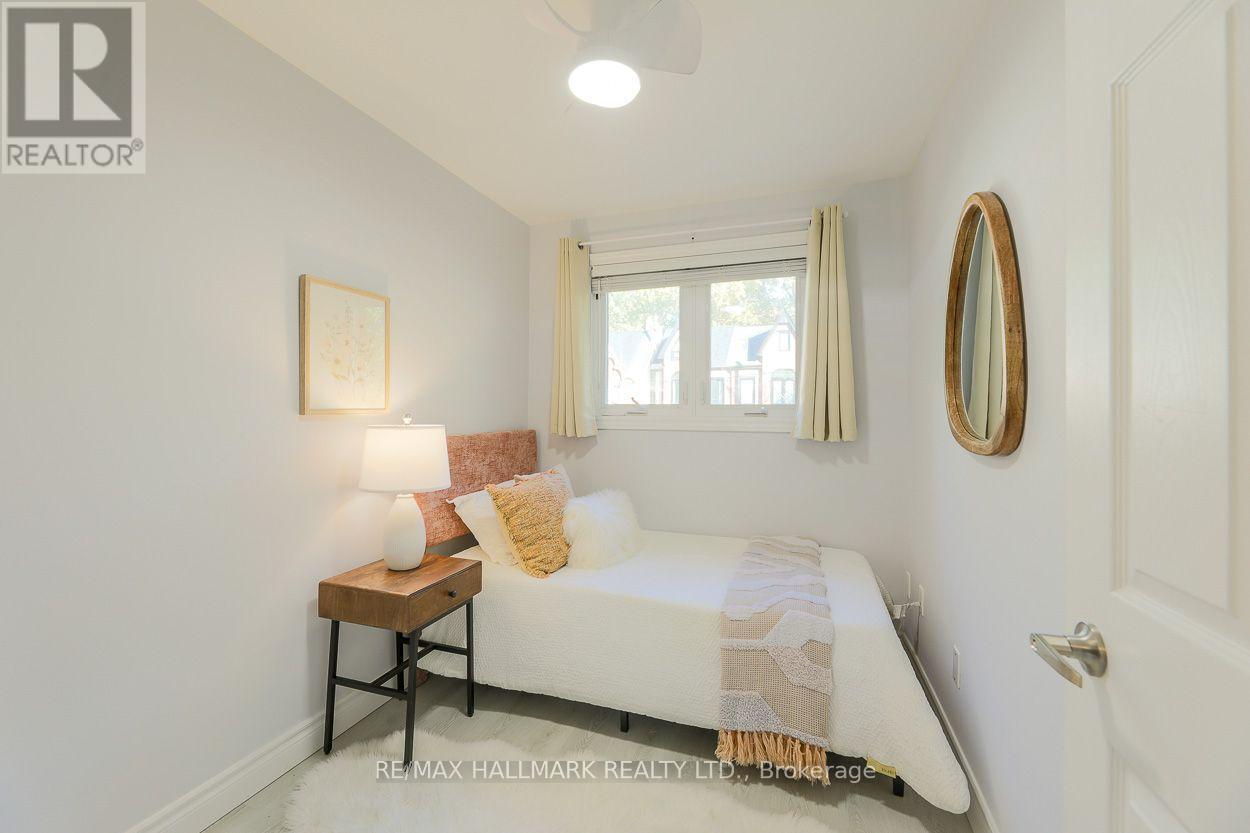 77a Badgerow Avenue, Toronto, Ontario  M4M 1V5 - Photo 25 - E14115822