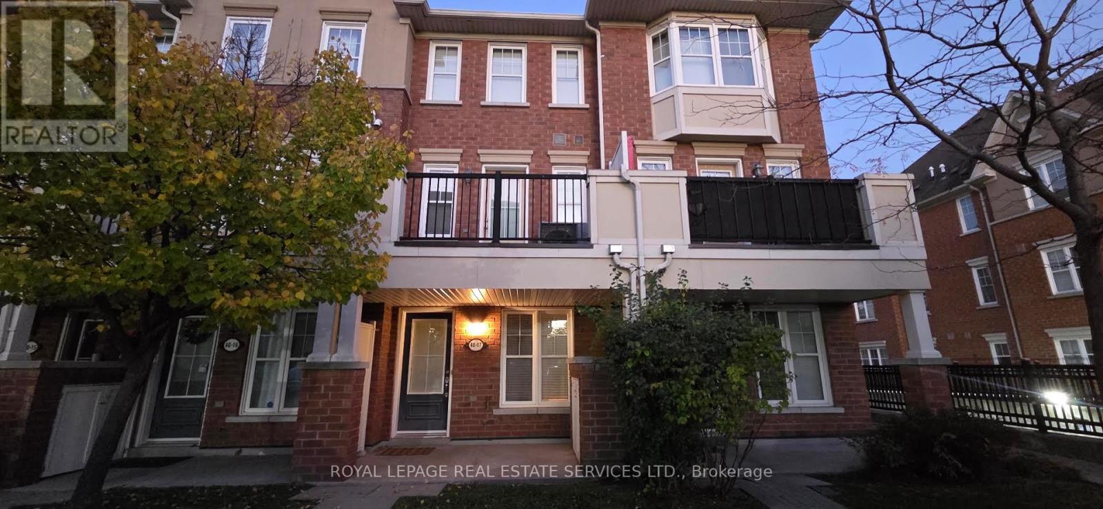 17 - 40 MENDELSSOHN STREET, Toronto, Ontario