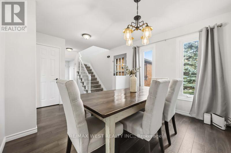 67 Woodstone Place, Whitby, Ontario  L1R 1S8 - Photo 7 - E14115918