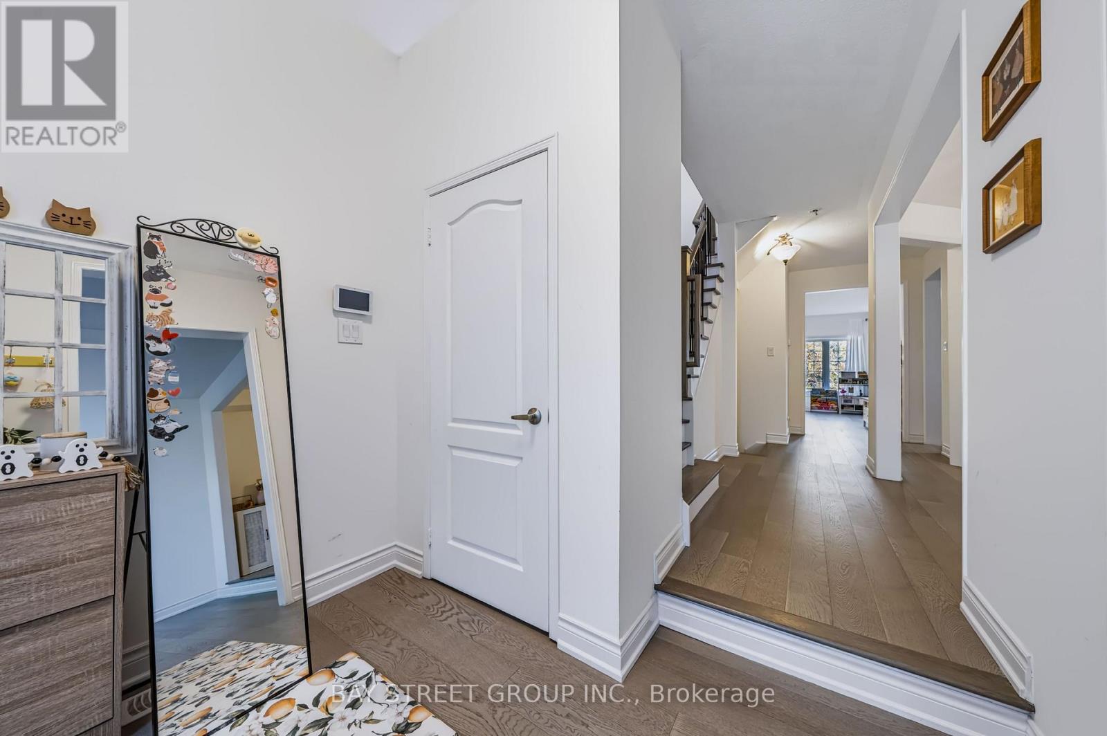 44 Trish Drive, Richmond Hill, Ontario  L4E 5C4 - Photo 4 - N14115922