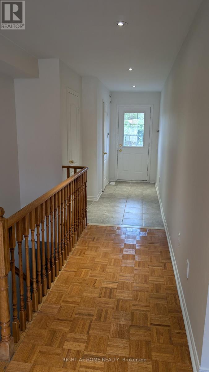 24 - 770 Othello Court, Mississauga, Ontario  L5W 1Y2 - Photo 2 - W14115892
