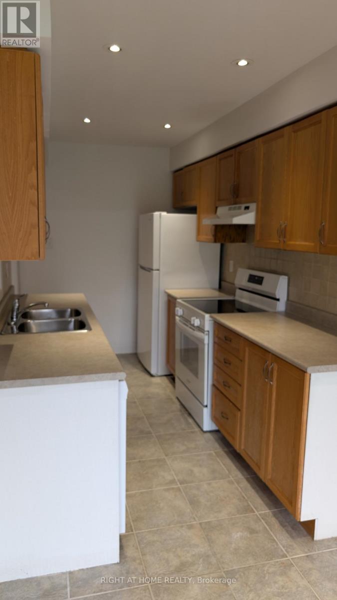 24 - 770 Othello Court, Mississauga, Ontario  L5W 1Y2 - Photo 5 - W14115892