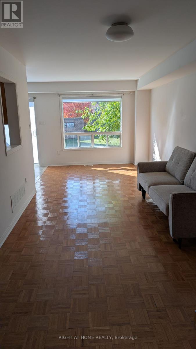 24 - 770 Othello Court, Mississauga, Ontario  L5W 1Y2 - Photo 7 - W14115892