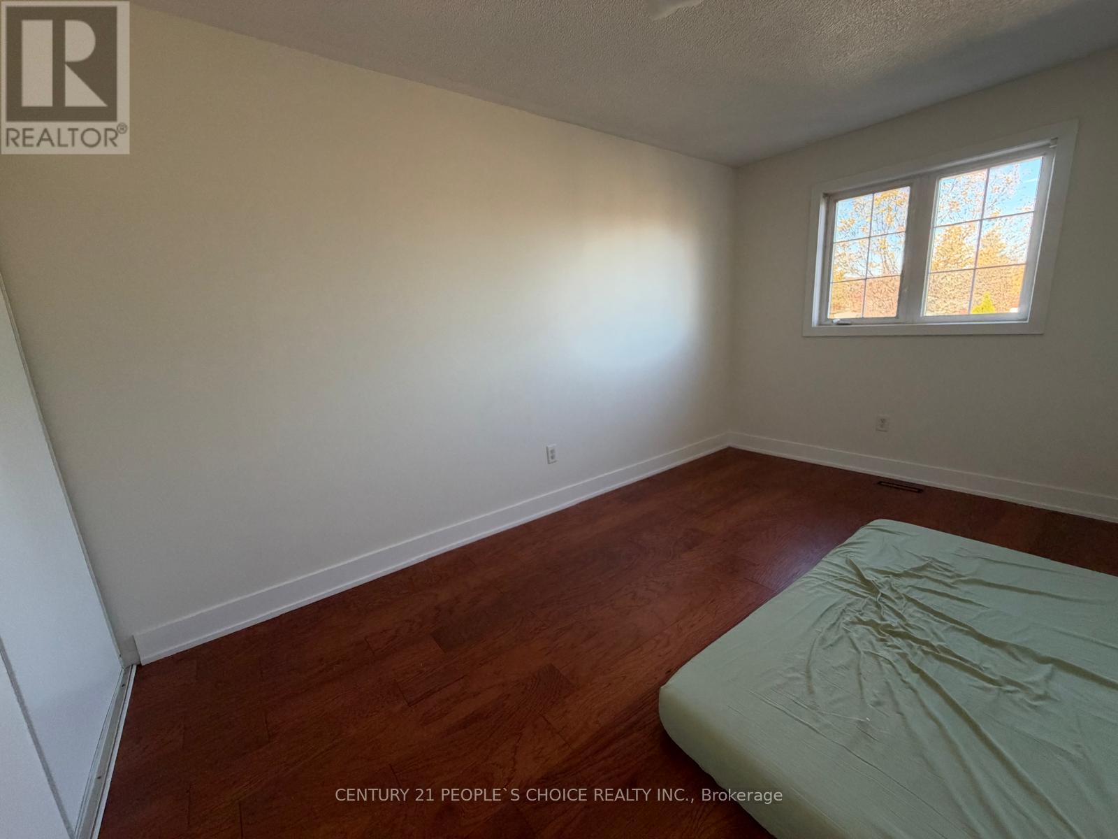 17 Corvette Court, Brampton, Ontario  L7A 2H7 - Photo 7 - W14094582