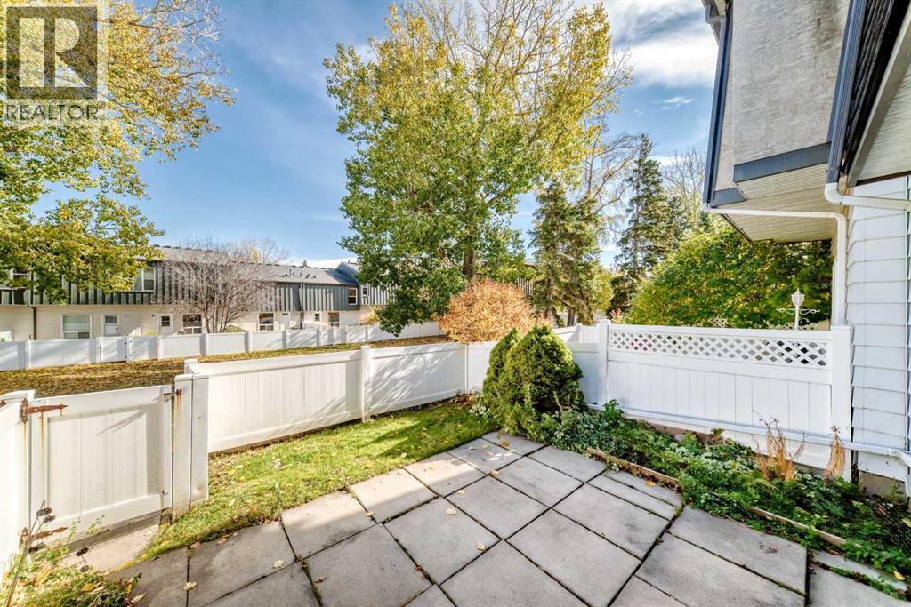 410 Brae Glen Crescent SW, Calgary, Alberta  T2W 1B6 - Photo 38 - A2351994