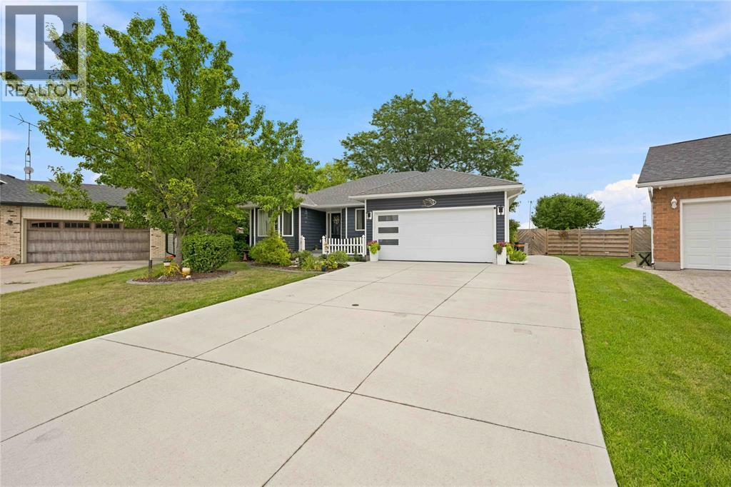 392 Julie Court, St Clair, Ontario  N0N 1G0 - Photo 2 - 26025872