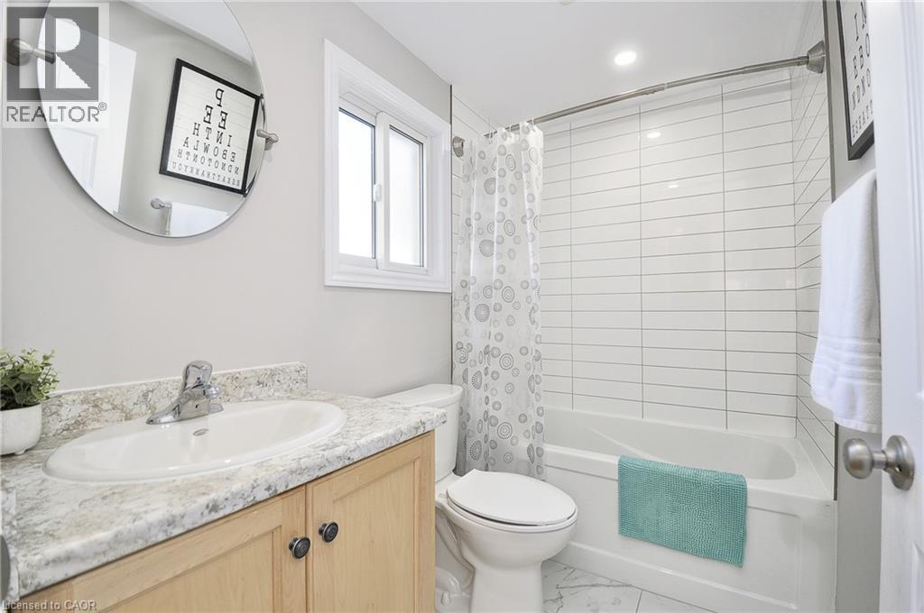 Semi-detached for sale at 23 Sacha Road, Silverheights, Cambridge, Ontario, photo 20