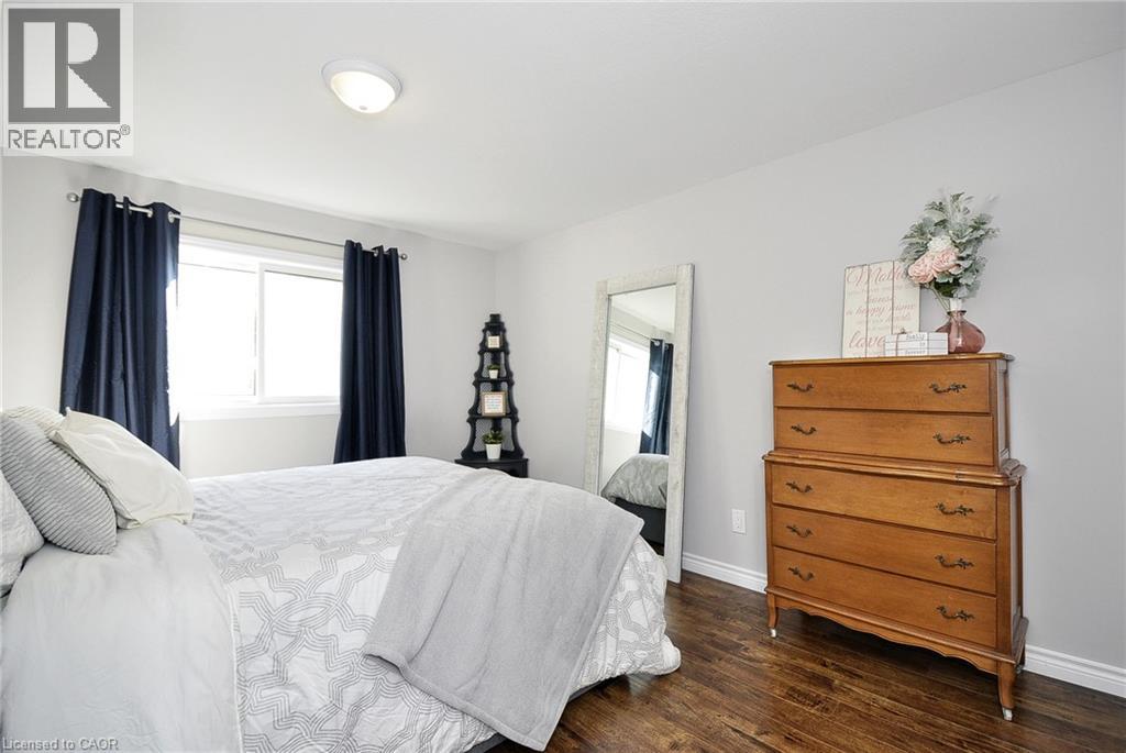 Semi-detached for sale at 23 Sacha Road, Silverheights, Cambridge, Ontario, photo 18