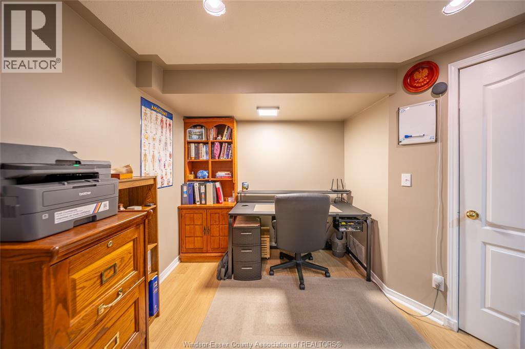 1016 Peach Blossom Crescent, Windsor, Ontario  N9G 2R5 - Photo 16 - 26025838