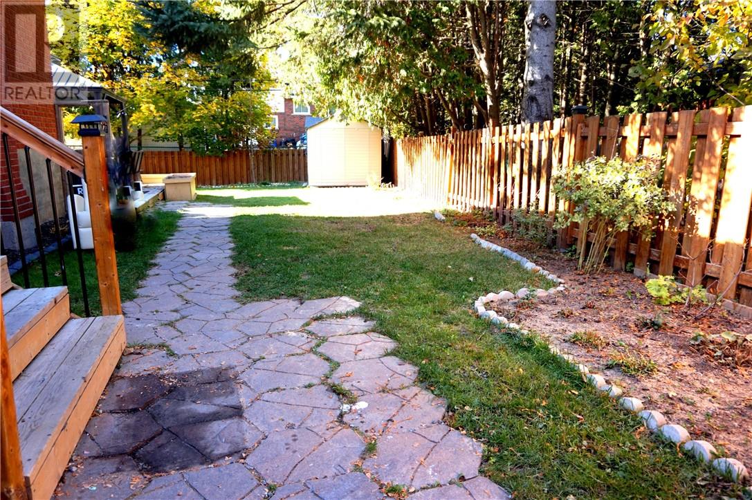 1063 Beaumont Avenue, Greater Sudbury, Ontario P3A 3G7 - Photo 4 - 2130879