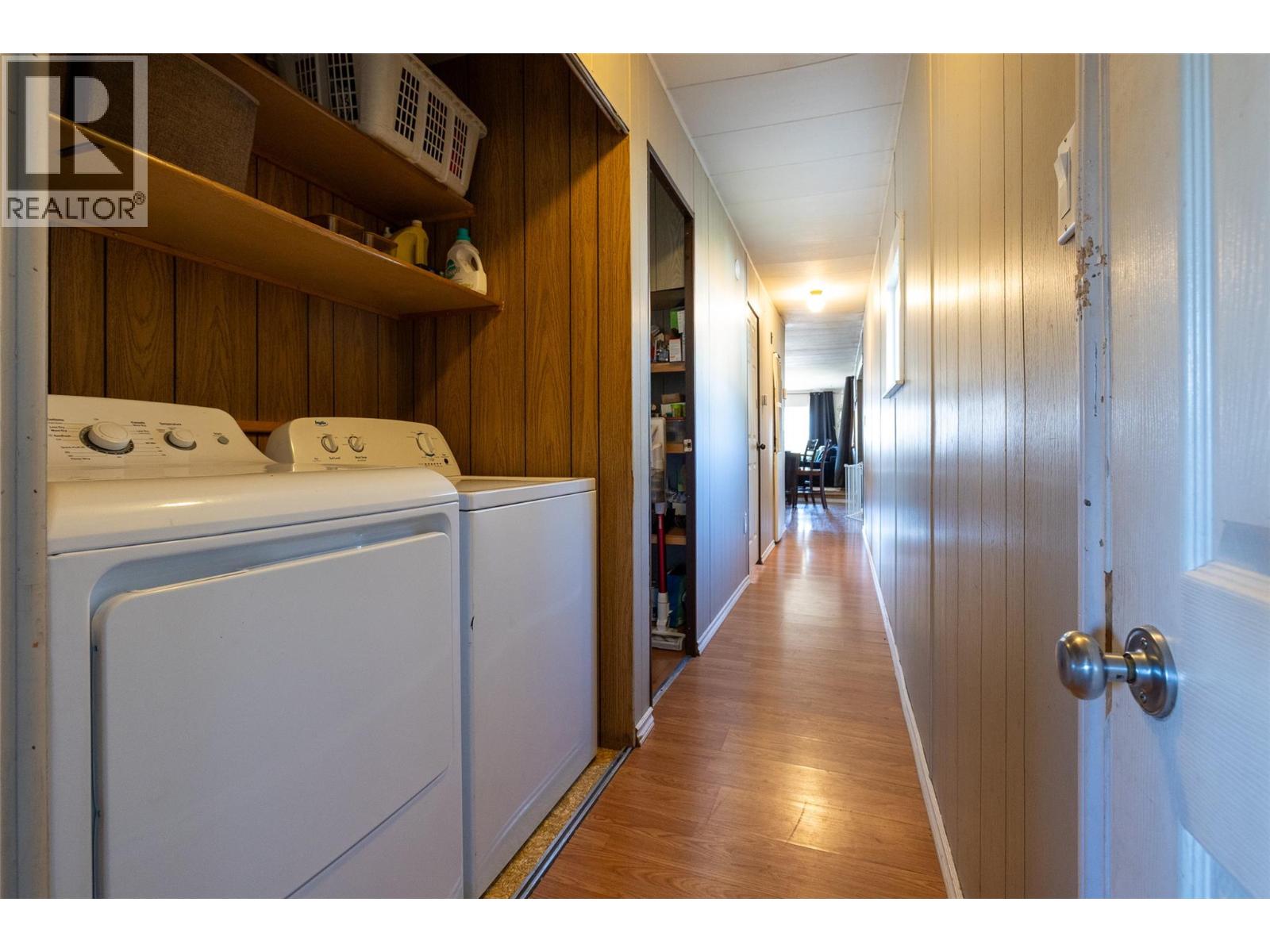 1555 Newgate Crescent Crescent, Elkford, British Columbia  V0B 1H0 - Photo 14 - 10404054