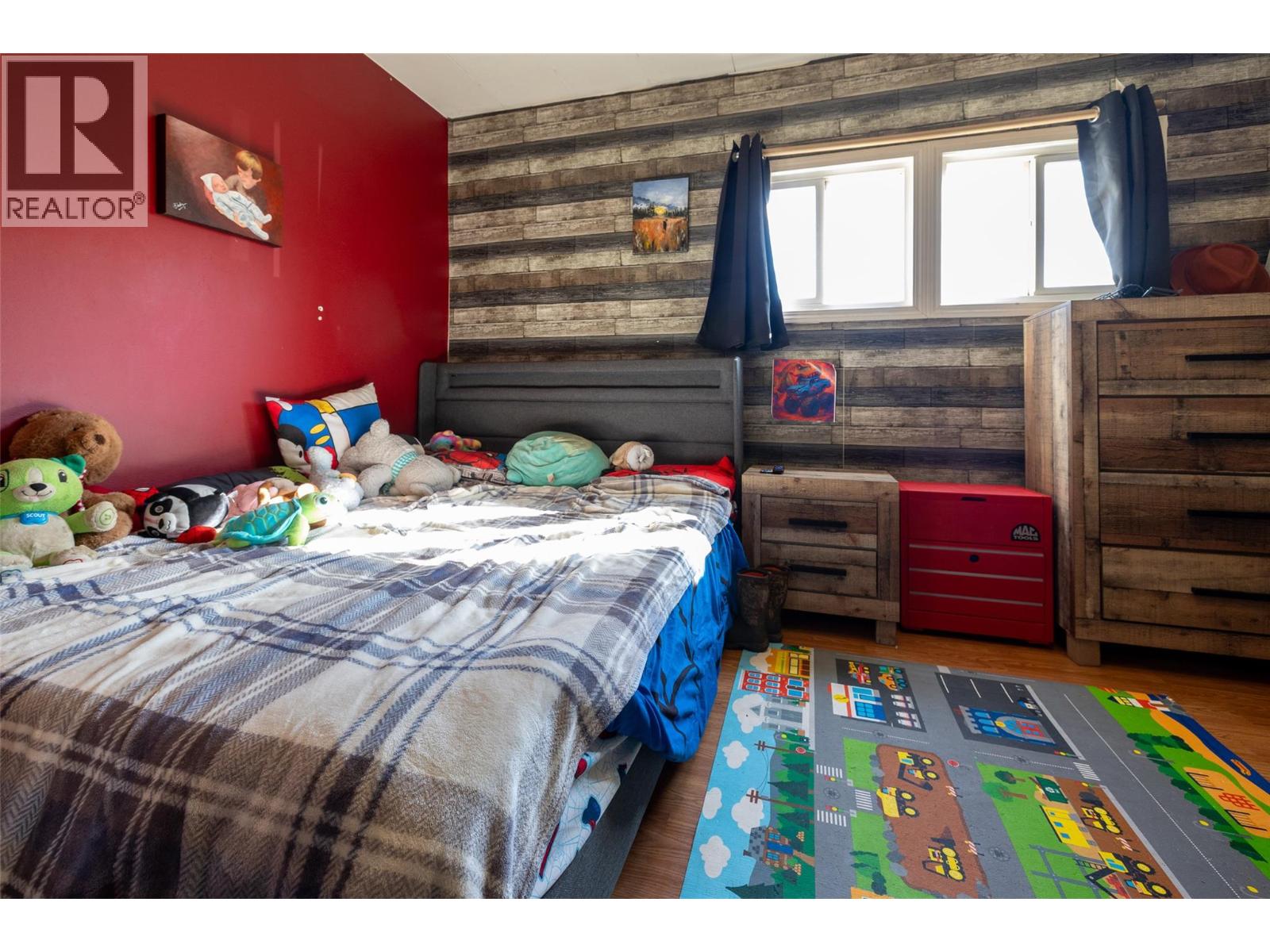 1555 Newgate Crescent Crescent, Elkford, British Columbia  V0B 1H0 - Photo 17 - 10404054