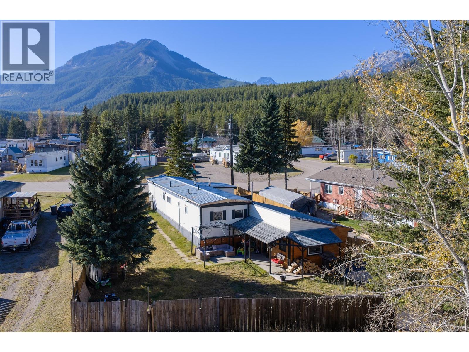 1555 Newgate Crescent Crescent, Elkford, British Columbia  V0B 1H0 - Photo 25 - 10404054