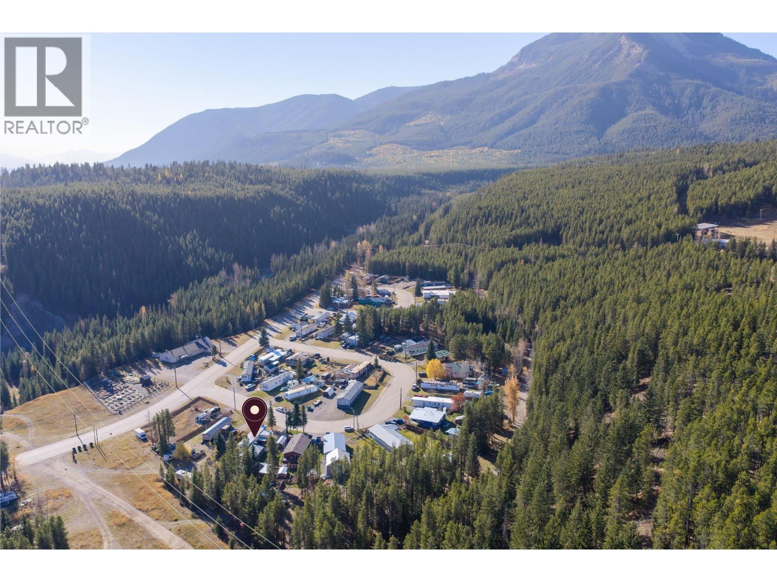 1555 Newgate Crescent Crescent, Elkford, British Columbia  V0B 1H0 - Photo 33 - 10404054