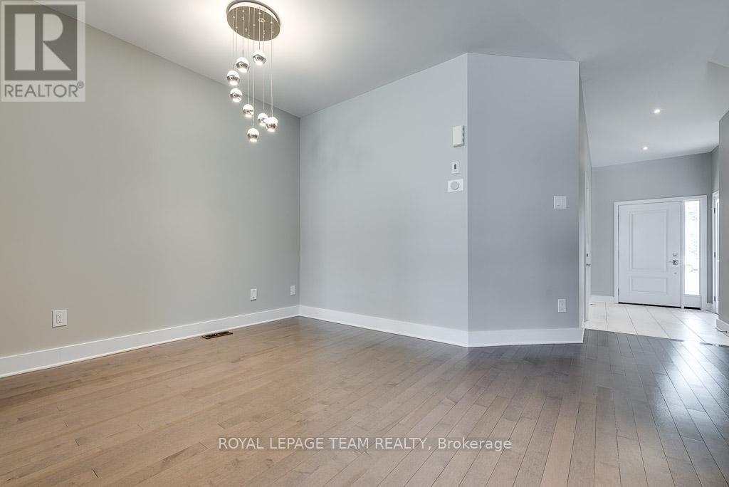 324 Fergus Crescent, Ottawa, Ontario  K2J 5S4 - Photo 9 - X14115954