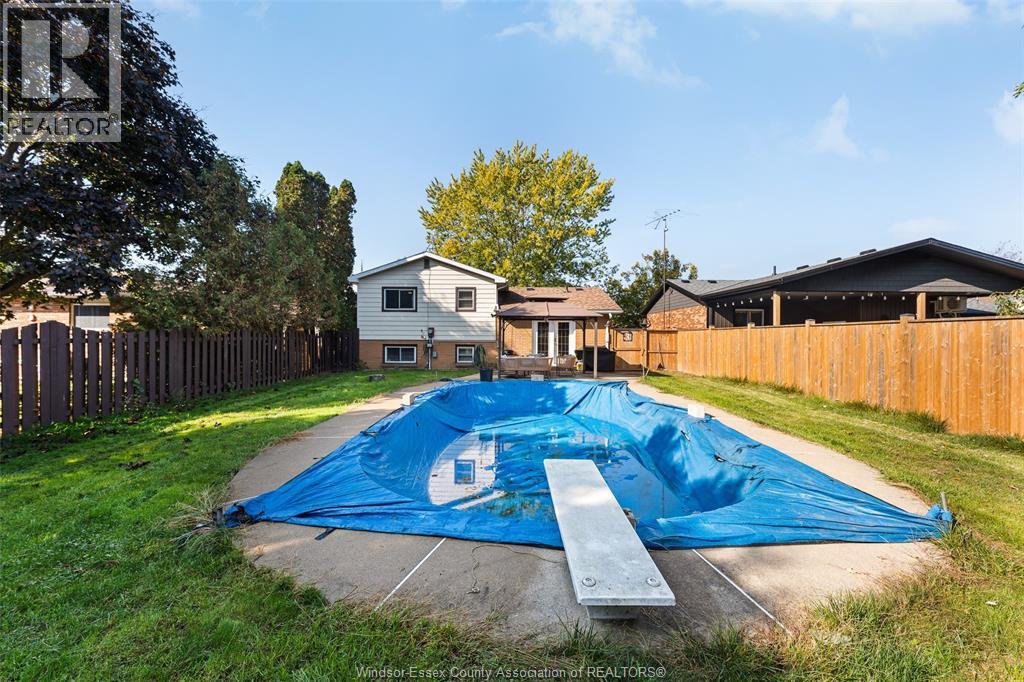 6 Camelot Avenue, Leamington, Ontario  N8H 4V6 - Photo 8 - 26025537